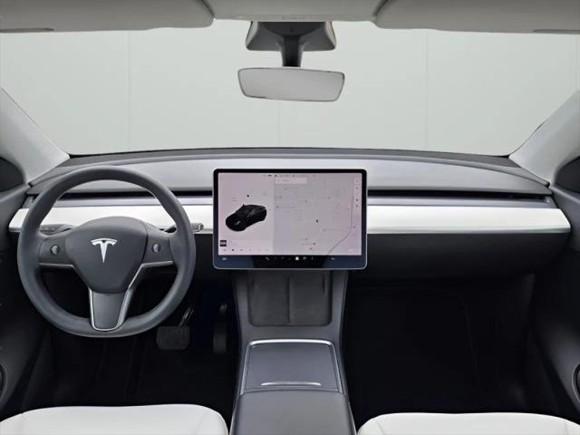 2022 Tesla Model Y Long Range Dual Motor All-Wheel Drive