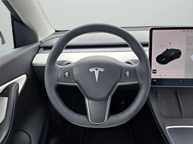 2022 Tesla Model Y Long Range Dual Motor All-Wheel Drive