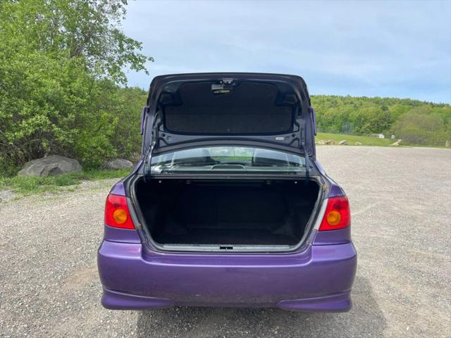 2004 Toyota Corolla S