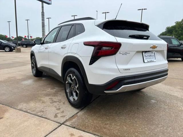 2025 Chevrolet Trax FWD LT