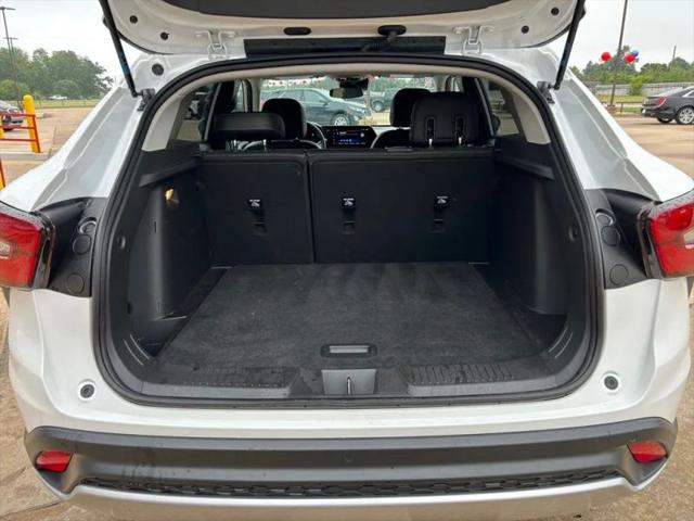 2025 Chevrolet Trax FWD LT