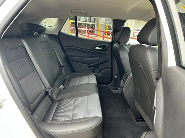 2025 Chevrolet Trax FWD LT