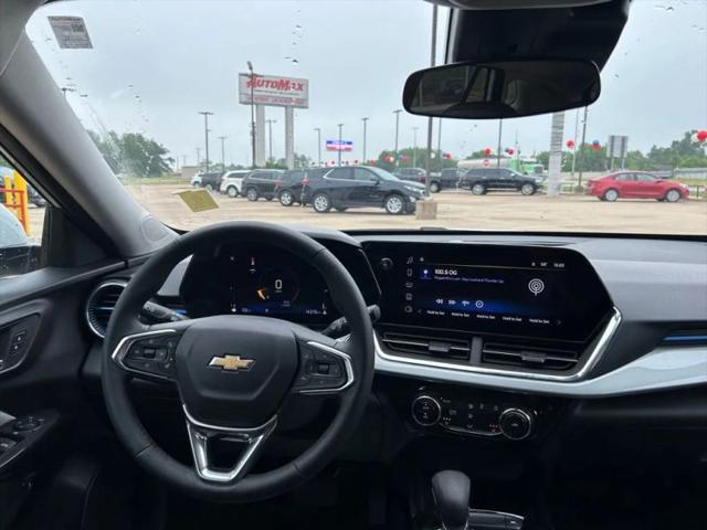 2025 Chevrolet Trax FWD LT