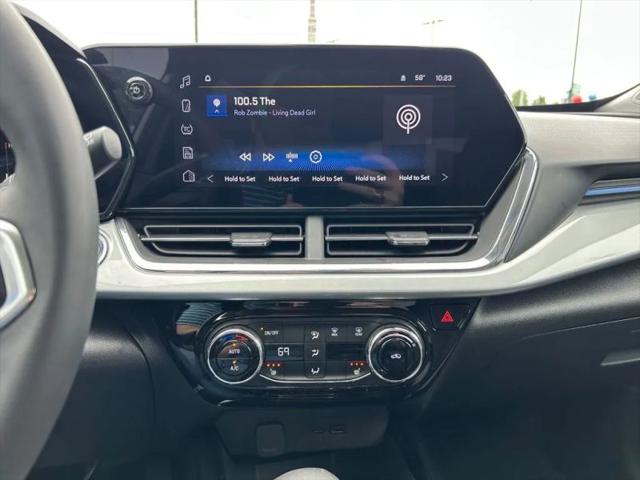 2025 Chevrolet Trax FWD LT
