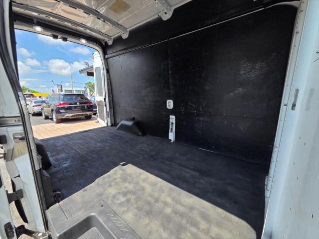2019 Ford Transit w/Sliding Side Door w/LWB