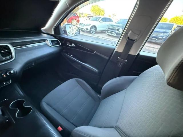 2016 Kia Sorento 2.4L LX