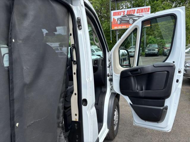 2017 Ram ProMaster Cargo Van Low Roof 136" WB