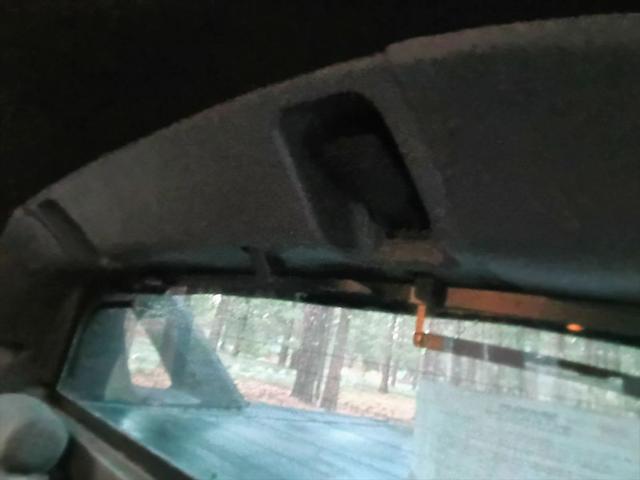 2004 Chevrolet Avalanche Base