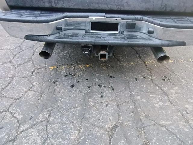2004 Chevrolet Avalanche Base