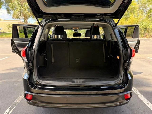 2019 Toyota Highlander LE
