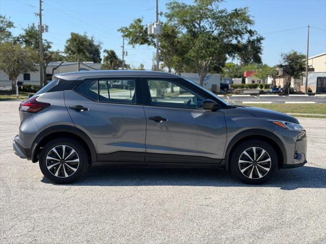 2024 Nissan Kicks S Xtronic CVT