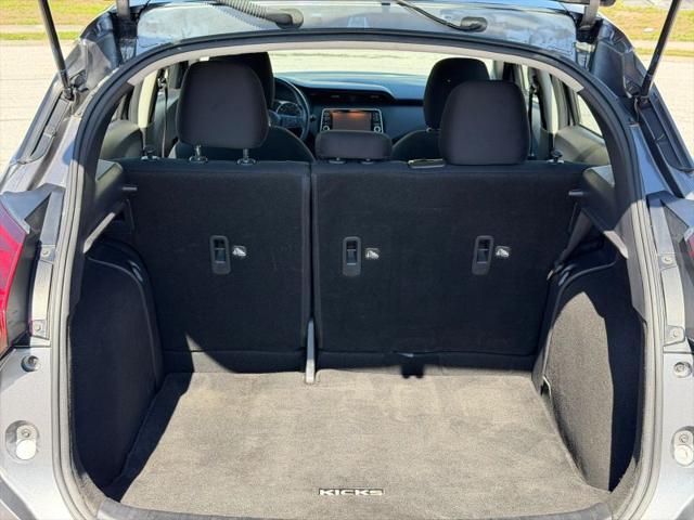 2024 Nissan Kicks S Xtronic CVT