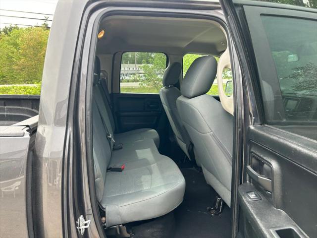 2017 Ram 1500 Express Quad Cab 4x4 6'4" Box
