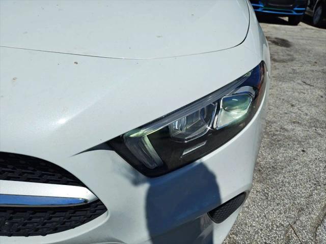 2020 Mercedes-Benz A 220 A 220