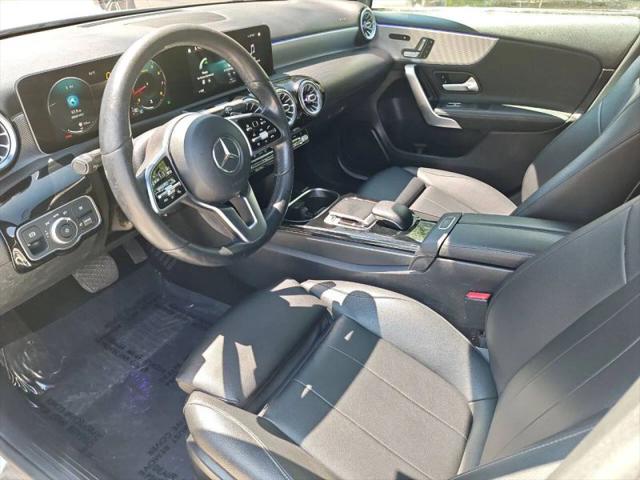 2020 Mercedes-Benz A 220 A 220