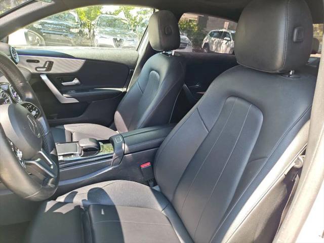 2020 Mercedes-Benz A 220 A 220