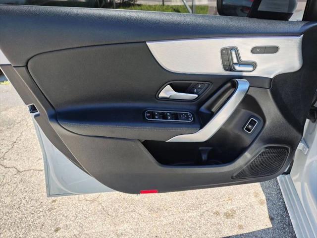 2020 Mercedes-Benz A 220 A 220