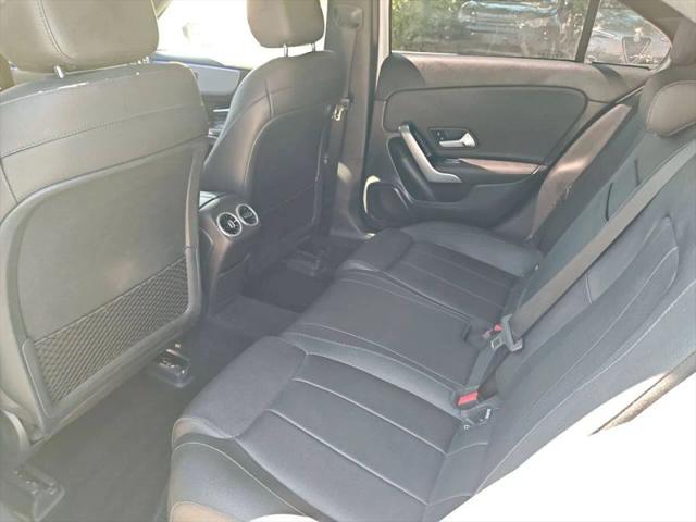 2020 Mercedes-Benz A 220 A 220