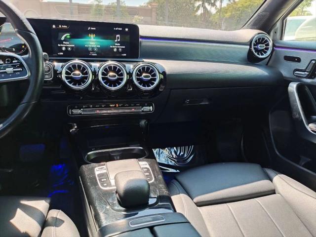 2020 Mercedes-Benz A 220 A 220