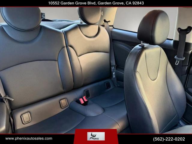 2011 MINI Cooper Cooper