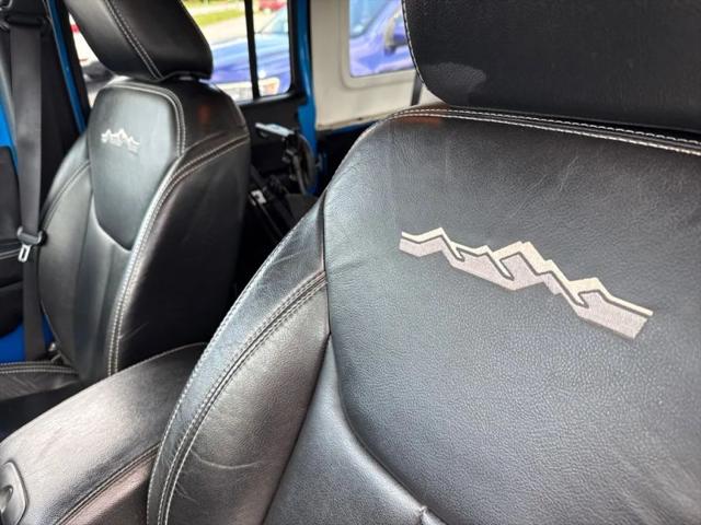 2014 Jeep Wrangler Unlimited Polar Edition