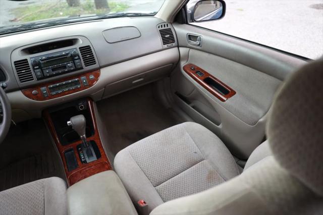 2003 Toyota Camry LE