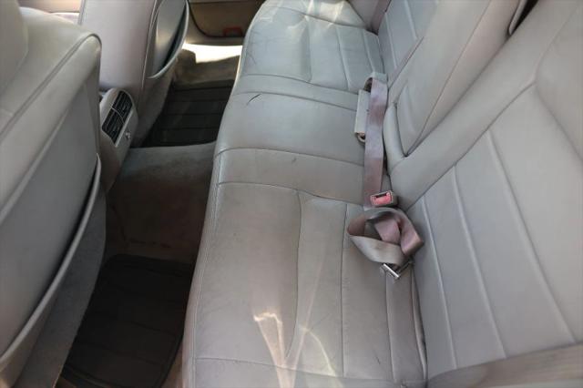 2001 Lincoln Town Car Signature