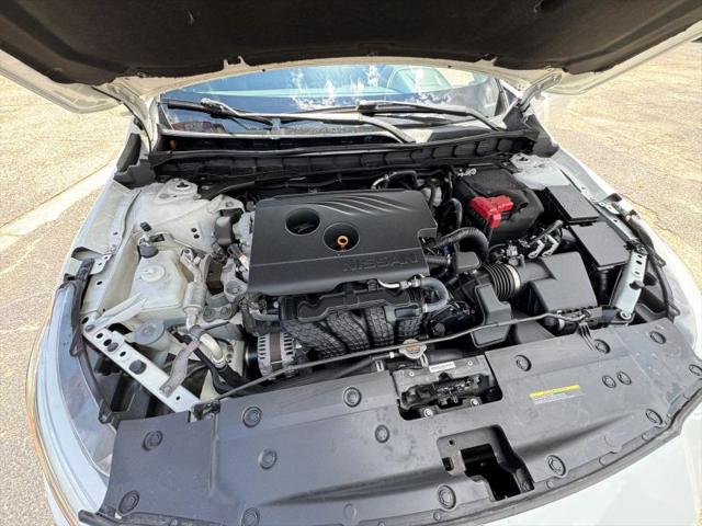 2020 Nissan Altima SR FWD