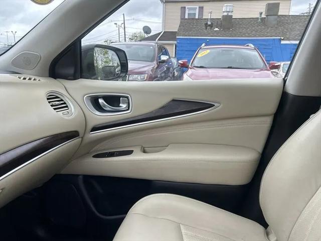 2019 INFINITI QX60 LUXE
