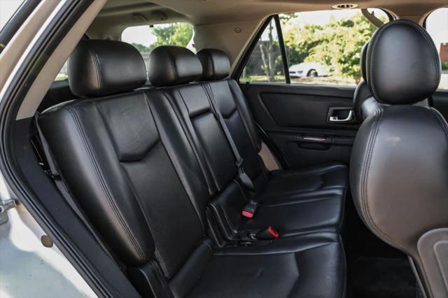 2004 Cadillac SRX V8