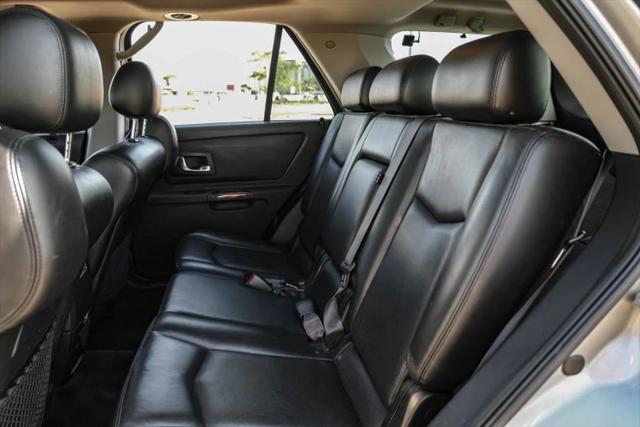 2004 Cadillac SRX V8