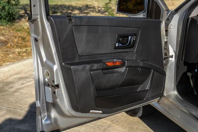 2004 Cadillac SRX V8
