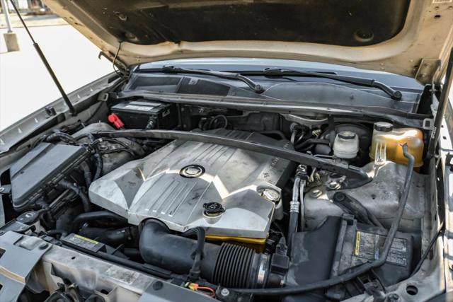 2004 Cadillac SRX V8