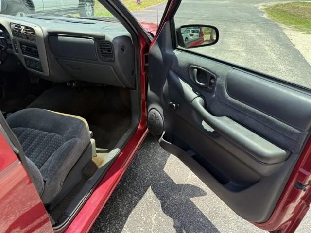 1999 Chevrolet S-10 LS