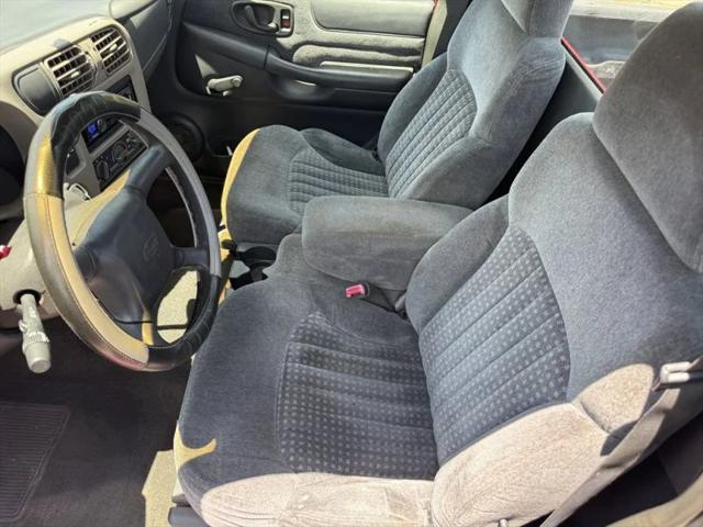 1999 Chevrolet S-10 LS