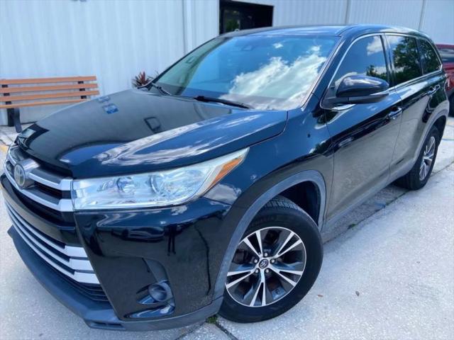 2019 Toyota Highlander LE for sale in Jacksonville, FL