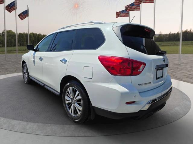 2018 Nissan Pathfinder SV