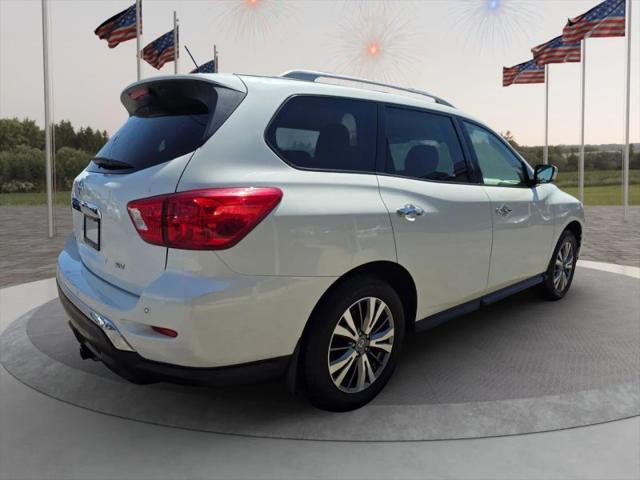 2018 Nissan Pathfinder SV