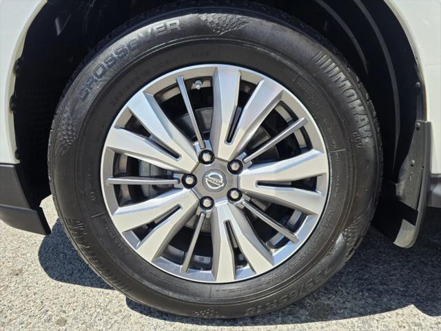 2018 Nissan Pathfinder SV