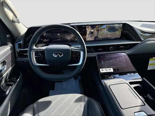 2026 INFINITI QX80 LUXE