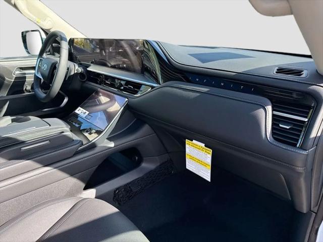 2026 INFINITI QX80 LUXE