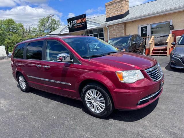 2013 Chrysler Town & Country Limited