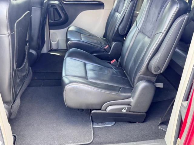 2013 Chrysler Town & Country Limited