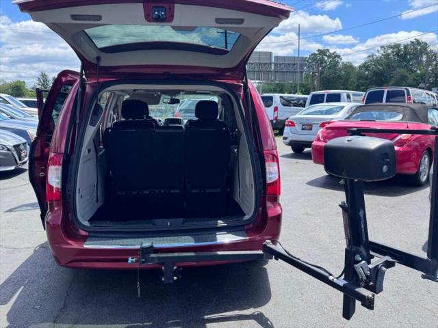 2013 Chrysler Town & Country Limited
