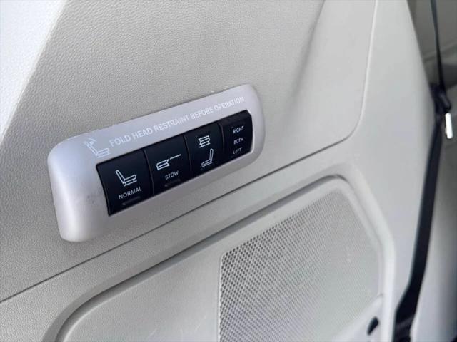 2013 Chrysler Town & Country Limited