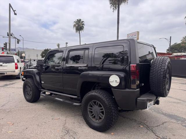 2006 HUMMER H3 Base