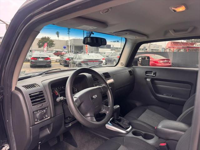 2006 HUMMER H3 Base