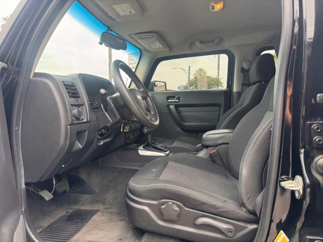 2006 HUMMER H3 Base