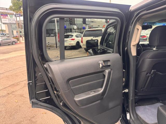 2006 HUMMER H3 Base