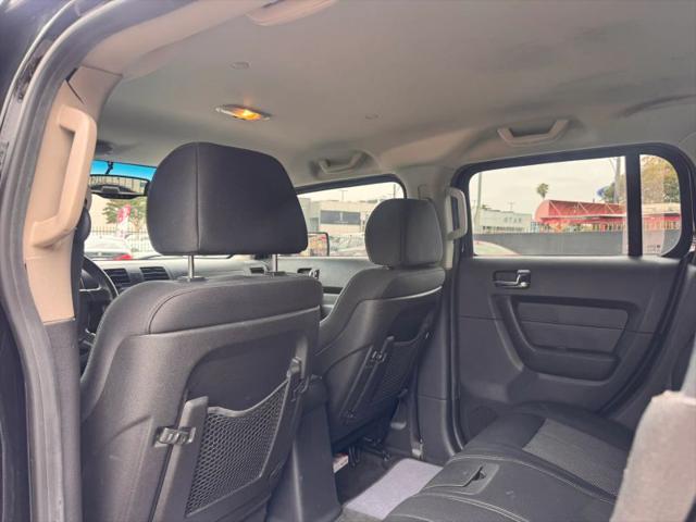 2006 HUMMER H3 Base